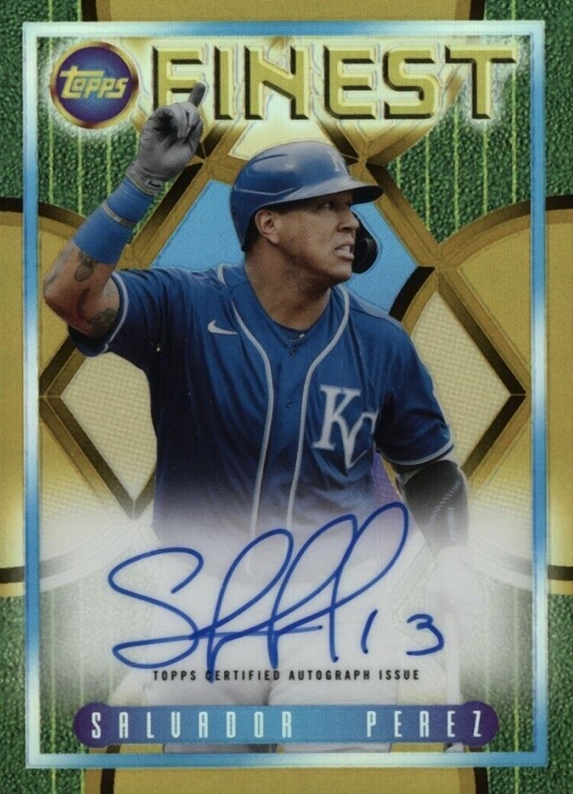 2022 Topps Finest Flashbacks 1995 Finest Autograph Salvador Perez #SP Baseball Card