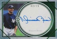 2018 Topps Transcendent Transcendent Collection Autographs #TCAMR Mariano Rivera Horizontal-Emerald Baseball Card