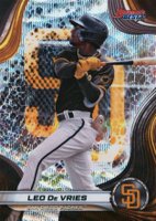 2024 Bowman's Best Top Prospects #TP18 Leo de Vries Wave Baseball Card
