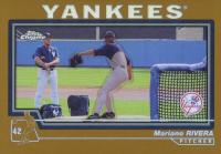 2004 Topps Chrome #67 Mariano Rivera Gold Refractor Baseball Card