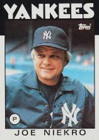 1986 Topps #135 Joe Niekro Baseball Card