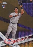 2017 Topps Chrome #169 Aaron Judge Catching-Gold Wave Refractor Baseball Card