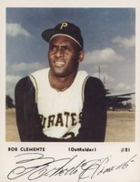 1967 Pirates Team Issue # Roberto Clemente Baseball Card
