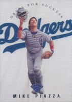 1997 Leaf Dress For Success #8 Mike Piazza Baseball Card