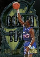 1996 Skybox Premium Golden Touch #7 Karl Malone Basketball Card
