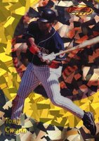 1998 Bowman's Best #23 Tony Gwynn Atomic Refractor Baseball Card