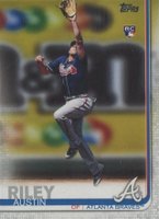 2019 Topps Update  #US100 Austin Riley Jumping Baseball Card