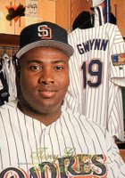 1994 Studio #132 Tony Gwynn Baseball Card