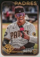 2024 Topps #50 Juan Soto Golden Mirror Baseball Card