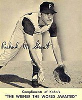 1959 Kahn's Wieners # Richard M. Groat Baseball Card