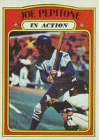 1972 Topps #304 Joe Pepitone In Action Baseball Card
