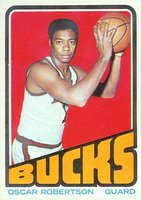1972 Topps #25 Oscar Robertson Basketball Card