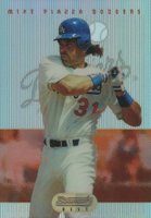 1995 Bowman's Best #36 Mike Piazza Red Refractor Baseball Card