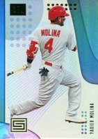 2019 Panini Chronicles Status #24 Yadier Molina Baseball Card