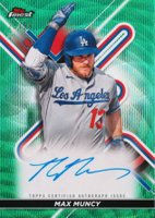 2022 Topps Finest Finest Autographs #MM Max Muncy Green Wave Refractor Baseball Card