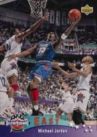 1994 Upper Deck Jordan 94-95 He's Back Reprints #425 Michael Jordan 1992 Upper Deck Basketball Card