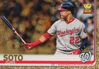 2019 Topps #213 Juan Soto Batting-Gold Baseball Card