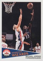 2001 Fleer Shoebox #137 Michael Jordan Basketball Card