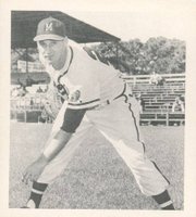 1960 Spic and Span Braves # Warren Spahn Baseball Card