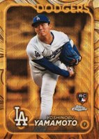 2024 Topps Gilded Collection #54 Yoshinobu Yamamoto Gold Wave Baseball Card