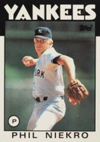 1986 Topps Tiffany #790 Phil Niekro Baseball Card