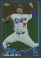 2013 Topps Chrome #25 Hyun-Jin Ryu Pitching Baseball Card