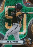 2024 Bowman's Best Top Prospects #TP18 Leo de Vries Green Refractor Baseball Card