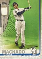 2019 Topps #500 Manny Machado Photo Shoot With Green Screen Baseball Card