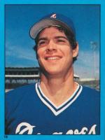 1982 Topps Stickers #19 Dale Murphy Baseball Card