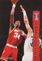 1995 Hoops #63 Hakeem Olajuwon Basketball Card