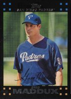 2007 Topps #275 Greg Maddux Baseball Card