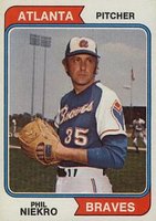 1974 Topps #29 Phil Niekro Baseball Card