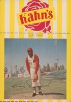 1969 Kahn's Wieners # Luis Tiant Glove at Knee Baseball Card