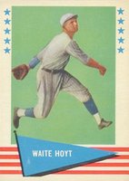 1961 Fleer #44 Waite Hoyt Baseball Card