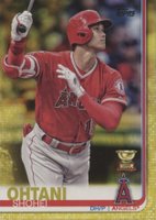 2019 Topps #250 Shohei Ohtani Swinging-Yellow Baseball Card
