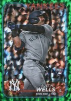 2024 Topps Update #US325 Austin Wells Green Crackle Foil Board Baseball Card
