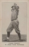 1921 Clarks Bread # Fred Toney One foot in air Baseball Card