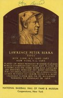 1999 Hall of Fame Autographs # Yogi Berra Yellow HOF Plaque Baseball Card
