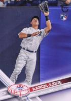 2017 Topps #287 Aaron Judge Catching-Vintage Stock Baseball Card