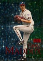 2000 Skybox #17 Greg Maddux Star Rubies Extreme Baseball Card