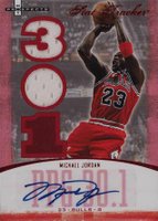 2007 Fleer Hot Prospects Stat Tracker #ST-26 Michael Jordan Jersey Autograph-Red Basketball Card