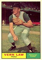 1961 Topps #400 Vern Law Baseball Card