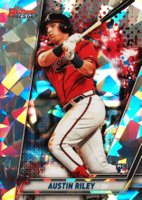 2019 Bowman's Best  #4 Austin Riley Atomic Refractor Baseball Card