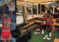 1997 Upper Deck Jordan Rare Air #67 Michael Jordan Basketball Card