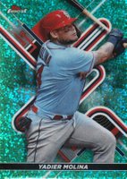 2022 Topps Finest #90 Yadier Molina Green Speckle Refractor Baseball Card