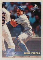 1996 Topps #246 Mike Piazza Baseball Card