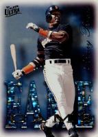 1997 Ultra Fame Game #17 Barry Bonds Baseball Card