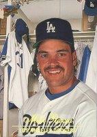 1994 Studio #72 Mike Piazza Baseball Card