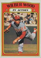 1972 Topps #554 Wilbur Wood In Action Baseball Card