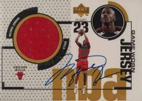 1998 Upper Deck MJ Game Jersey Autograph #GJA2 Michael Jordan Basketball Card